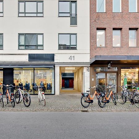 Sanders Fjord - Dreamy One-Bedroom Apartment In Center Of Roskilde Bagian luar foto